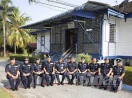 Balai polis gedangsa, unnamed road, 45500, gedangsa, 44020 kuala kubu bharu, selangor, מלזיה. Polis Tahan Samseng Jalanan Tampar Wanita