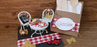 08 10 2014 kaffee kuchen runder geburtstag einladung. Geschenkidee Gutschein Essen Genuss Tafeldeko De
