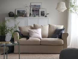 Ikea Deutschland Ob Du Nun Ein Sofa Fur Zwei Oder Eines Fur Familienzusammenkunfte Brauchst Die Gronlid Serie Bietet G Kleines Sofa 2er Sofa Wohnzimmer Sofa