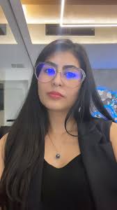 Who is a good immigration lawyer or fixer for immigration issues in  Medellin?