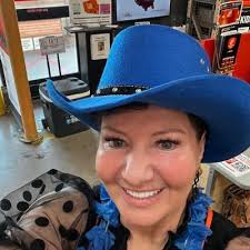 Kimberly Weis (@KimberlyWeis)