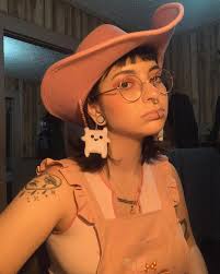 Wvlf's bvne (@wvlfsbvne) • Facebook