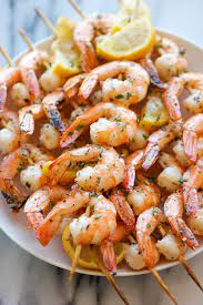 The crispy shrimp is packed with tons of flavor and goes so well with the fresh pineapple and steamed rice for a well balanced dish! 15 Easy Shrimp Recipes Damn Delicious