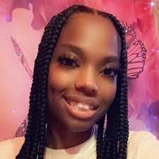 Daphne Lundy's Instagram, Twitter & Facebook