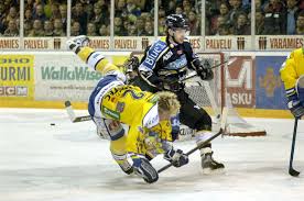 Tampa bay lightning traded josef boumedienne to the ottawa senators for a 7th round selection (fredrik norrena) in 2002. Salaisuuksien Verho Repesi Josef Boumedienne On Lukon Palkkaama Nhl Scoutti