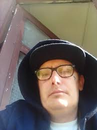 I need someone to talk too. Open mind and willing to.listen and not judge a  person.. someone that understands sobriety!!! I had a sponsor and he told  all my secrets !!! |