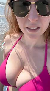 A nice casual stroll on the beach with @charliewiththeboobs