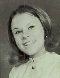 Cindy Hinz's Instagram, Twitter & Facebook