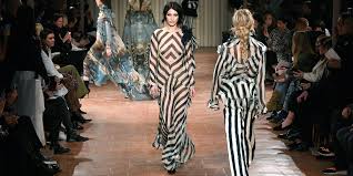 Alberta ferretti limited edition 2019 haute couture lookbook. 49 Looks From Alberta Ferretti Fall 2017 Mfw Show Alberta Ferretti Runway At Milan Fashion Week