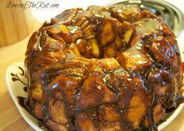 Melted butter, parmesan cheese, pepperoni, biscuits, pizza sauce and 2 more. Easy Monkey Bread 10 Minutes Fridge To Oven Recipe Recipes Easy Monkey Bread Food