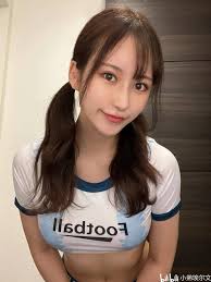 三上悠亚、朝宫来奈、一乃葵、辻井穗乃果、友田彩也香时尚动态_造型_风格_总能