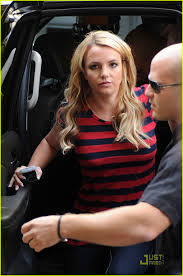 Самые новые твиты от britney spears (@britneyspears): Britney Spears Causes Fragment Frenzy Photo 1451501 Britney Spears Pictures Just Jared