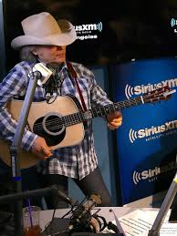 Maria McKee is back on this week's Greater Bakersfield. Tune in to Dwight  Yoakam & The Bakersfield Beat on SiriusXM radio (ch. 349) tomorrow at 4pm  PT / 7pm ET. - D