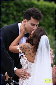 Di contro proprio awed era impegnato con l'attrice ludovica bizzaglia. Dutch Dj Afrojack Got Married In Italy See The Wedding Pictures Photo 4489325 Afrojack Elettra Lamborghini Wedding Wedding Pictures Pictures Just Jared