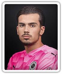 Brandon Sumpter's Instagram, Twitter & Facebook