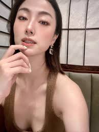 TTON HE 12 PORTA YOU. 29 InOS ูอ Salvinklein caehimkiein Klein Salvin  สกันวัต