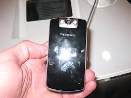 BlackBerry Pearl Flip 8220 - Front ...