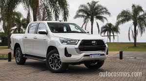 .director comercial de toyota argentina, recibió a parte de la prensa y aseguró que el corolla y volkswagen taos, dos modelos que también tendrán novedades en el primer semestre de 2021. Probamos La Toyota Hilux 2021