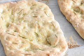 Whether you're planning for a family event or you're simply wanting to enjoy a good wholesome meal, we have exactly what you need to satisfy your taste buds. Pizza Bianca Romana Italian Street Food Food Processor Recipes Savoury Food