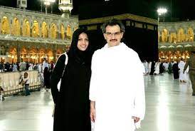 امتدت أيادي الغدر لتطول الفاروق عمر بن الخطاب رضي الله عنه، فأقدم أبو لؤلؤة المجوسي على اغتياله أثناء أدائه صلاة الفجر، وكان ذلك بعد أن عاد من أداء فريضة الحج، في فجر السادس والعشرين. Mosalsalatpro Com Ù…ÙˆÙ‚Ø¹ Ù…Ø³Ù„Ø³Ù„Ø§Øª Ø§Ù†ÙØµØ§Ù„ Ø§Ù„ÙˆÙ„ÙŠØ¯ Ø¨Ù† Ø·Ù„Ø§Ù„ Ø¹Ù† Ø²ÙˆØ¬ØªÙ‡ Ø§Ù„Ø±Ø§Ø¨Ø¹Ø© Ø§Ù…ÙŠØ±Ø© Ø§Ù„Ø·ÙˆÙŠÙ„