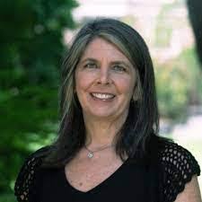 Tonya Wells's Instagram, Twitter & Facebook