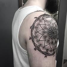Geometric and mandala tattoos at san diego's international guesthouse tattoo shop. Geometric Mandala Tattoo On The Shoulder Tattoogrid Net