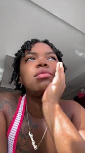 Ukuphupha Uthwele Isikhumba Senkomo Kuchazani