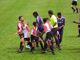 Romelu lukaku has been pictured in training with former club anderlecht as he waits for an escape route out of manchester united. Givemesport Throwback To Romelu Lukaku Playing For Anderlecht U16s Absolute Tank Facebook