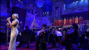 Gerüchte über ein neues album machten allerdings schon zuvor die runde. Helene Fischer Hallelujah Live Aus Der Hofburg Wien Youtube In 2021 Edm Music Church Music Dna Music