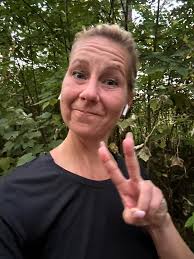 4:e gången jag springer milen i livet och har haft som mål att klara 60 min  och ikväll gick det! Känner mig Såå nöjd med mig själv! Vissa km flög jag  fram,