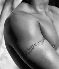 The tattoo is a patriotic symbol and is often worn with a great sense of pride. Barbed Wire Tattoo Design Great Design For Men And Women Body Tattoo Art