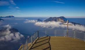 The fronalpstock is a mountain in switzerland, in the schwyzer alps and the canton of schwyz. Fronalpstock Panoramic Hike