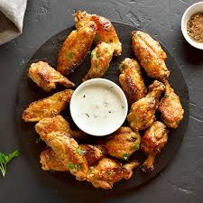 Recetas mediterráneas hay varias pero las alitas son un plato perfecto para una fiesta o un grupo grande…y si es con cerveza mejor q mejor. 19 Recetas De Alitas De Pollo Y 500 Salsas