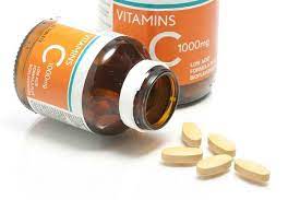 Lalu, bagaimana caranya menemukan vitamin yang bagus untuk daya tahan tubuh yang tepat? Cara Memilih Suplemen Vitamin C Yang Tepat Untuk Menjaga Daya Tahan Tubuh Alodokter