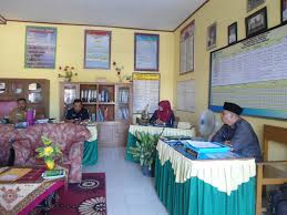 Tiap sekolah akan bilang bahwa mereka bagus. Tips Mempersiapkan Akreditasi Sekolah Blog Pendidikan