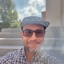 Fall semester vibes. I'm teaching two classes this go around: "Comics and  Globalization" and 'History of Animation". Let's go!