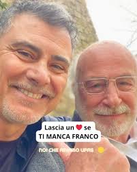 I feel like my fans are no longer active can I hear Hi if you are active.  Love you 🌹🌹❤️❤️🥰 You all have an incredible day.