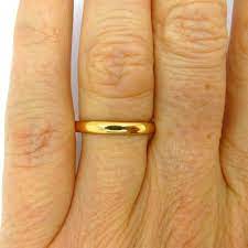 Antique Wedding Band 22ct 22k Gold Plain Bevelled Ring Classic Etsy Antique Wedding Bands Classic Wedding Rings Wedding Bands