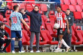 Raheem sterling is a speed demon. Dumfries Boos Op Tadic Je Moet Niet Over Mijn Moeder Gaan Praten Voetbal International