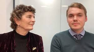 Kisah tersembunyi istri boss dengan karyawannya rekap film secret in bed with my boss 2020. Crossing Divides How To Cope When Your Boss Is Younger Than You Bbc News