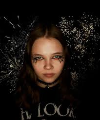 Handing out candy in sweats, but make it elevated 🕷️ I followed this 🕷️  tutorial by the super talented @crissscortezz! All the eyeliners are  @nyxcosmetics 💄 #halloween #halloweenmakeup