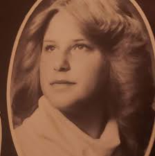 Sending Thoughts and Prayers for Emily & Richard Crane were tragically  killed in a house fire early this morning 😭 she will be missed