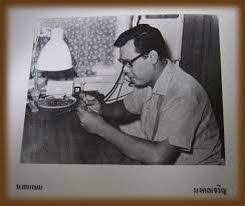 เกษม มงคลเจร ญ ค อช างแกะเหร ยญม อหน งของไทยในย คน น ศ ลปะ