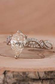 Unique Engagement Rings 36 Modern And Unique Ring Ideas That Wow Vintage Inspired Engagement Rings Wedding Rings Vintage Wedding Rings Unique