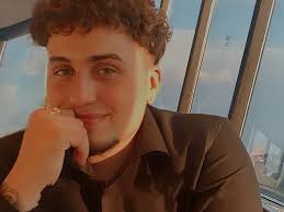 Fundraiser for Laura Battista by Aysha Ghodi : Joshua Battista's Funeral  Expenses(Memorial Bench)