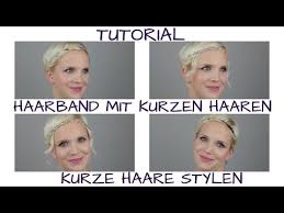 Vor dem frisieren trockenshampoo oder volumenpuder in die haare geben, das macht sie griffiger. Kurze Haare Stylen Zwei Haarband Frisuren Youtube