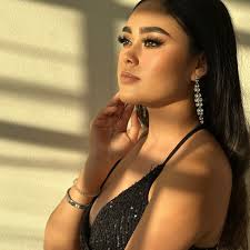 Shantal Nuñez (@shantaln_) · Instagram photos and Reels