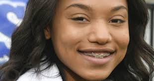 Senior Spotlight: Lompoc's Ayziah Simmons battles perfectionist nature,  re-learns to love sport