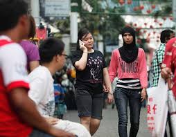 Namun, berdasarkan data populasi penduduk di asia tenggara, malaysia menempati posisi ke 6. Jumlah Penduduk Malaysia Kini 30 Juta