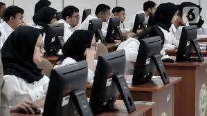 Tes cpns, belajar cpns, latihan soal cpns, tryout cpns calon pegawai negeri sipil sudahkah anda menyiapkan diri untuk mengikuti ujian tes cpns ? Jangan Salah Ini Aturan Pakaian Dan Barang Bawaan Saat Tes Skd Cpns 2021 Bisnis Liputan6 Com